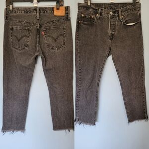 Levi's 501 Button Fly Frayed Hem Jeans in Black Size 28